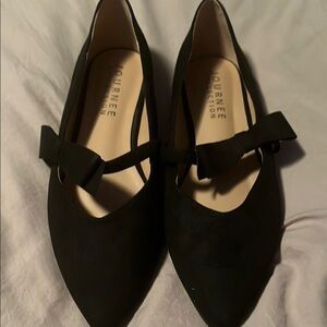 Journee Collection Women's Black Flats with Bow - size 9.5